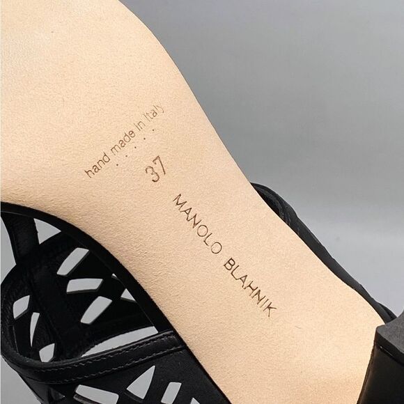 Manolo Blahnik Sophocles Perforated Mules size 37 - Picture 12 of 12